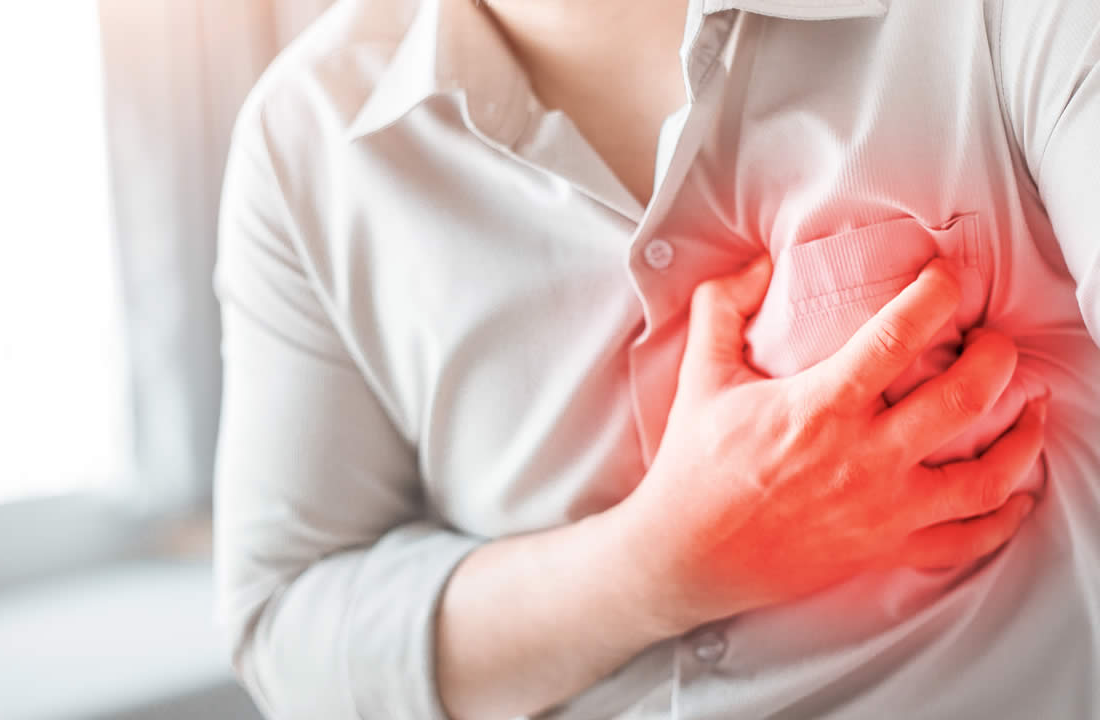 various-causes-for-a-chest-pain-which-can-be-heartburn-or-heart-attack