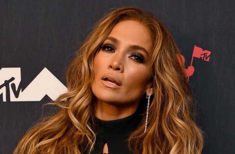 Jennifer Lopez's green diamond engagement ring was a stellar ...