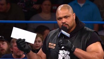 WWE D'Lo Brow Reveals Inspiration For His Head Shake Gesture