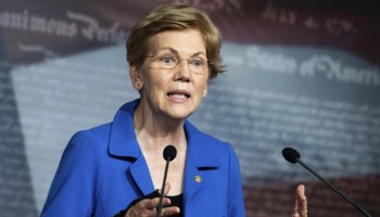 In the midst of travel uncertainty, Elizabeth Warren calls for a crackdown on airlines