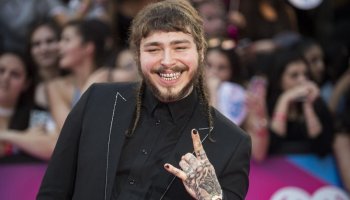 Gaming for a good cause: Post Malone. Over $200k is raised!