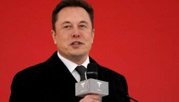 Elon Musk Sells Tesla Shares Worth Nearly 8 Million Dollars To Avoid Twitter Fire Sale