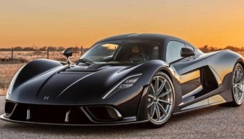 Here are 11 of the most fastest cars in the world