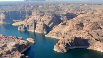 Plane crash in Lake Powell! 6 French tourists crashed, two killed and five injured!