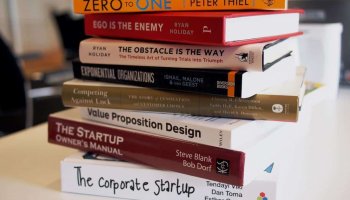 These books help your business grow! Here are the best books to be read by entrepreneurs