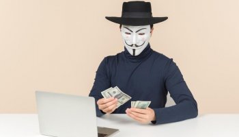 7 Money Hacks to Help You Achieve Financial Freedom