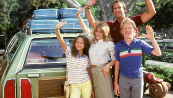 In Pittsburgh, Chevy Chase and Beverly D'Angelo host a Griswold family reunion called  'Together Again'