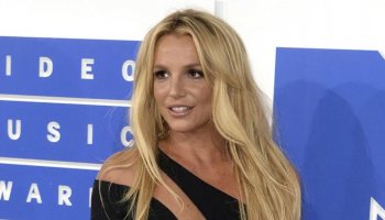 Fans of Britney Spears suspect something is going wrong, in light of strange social media posts
