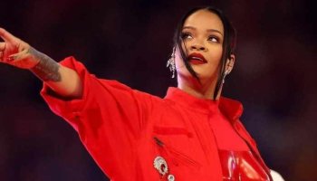 Rihanna breaks the internet with Super Bowl Pregnancy Reveal: other female artist performance during pregnancy