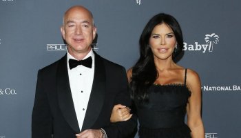 At Versace LA, Lauren Sanchez kissed Jeff Bezos, Her Favourite Person