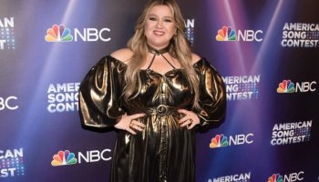 Why Kelly Clarkson requests Fans, 'Throw Diamonds' only at opening!