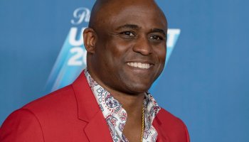  Breaking News: Wayne Brady Comes Out as Pansexual