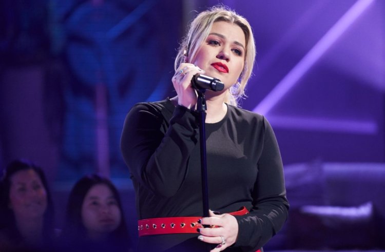 A star-studded moment during Kelly Clarkson's Las Vegas residency