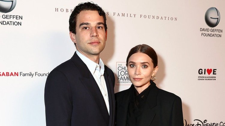 ‘Full House’ star Ashley Olsen, Louis Eisner welcome first child together