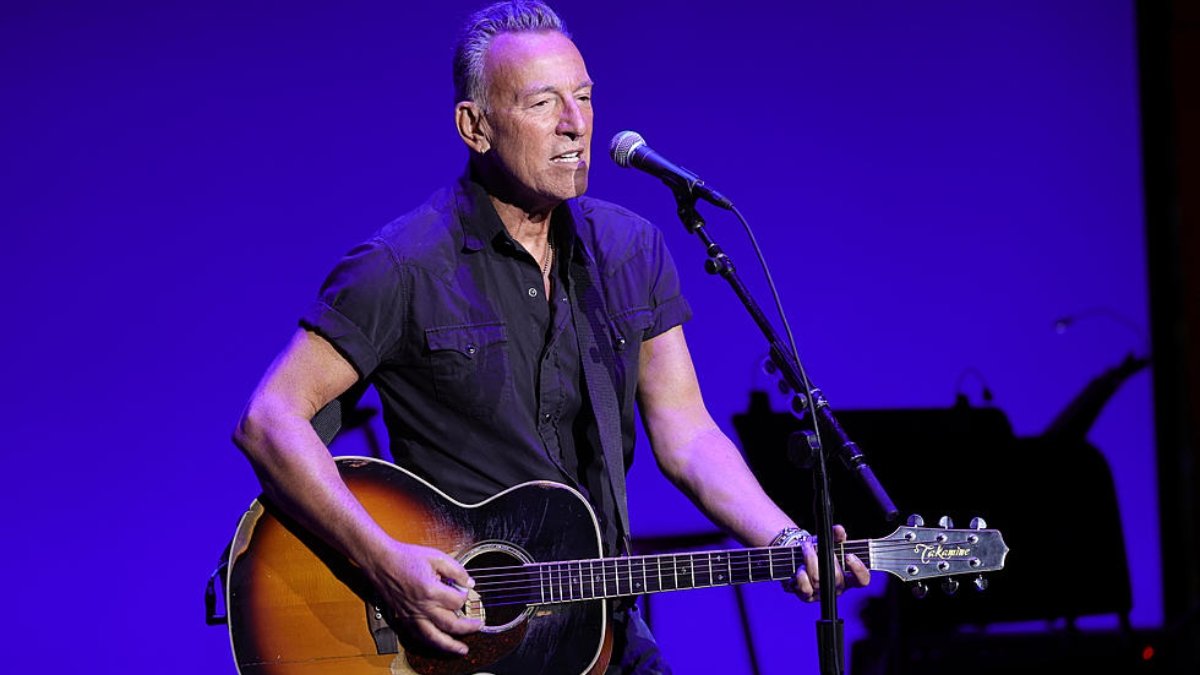  Bruce Philadelphia Two Concerts Are Cancelled Due To Illness