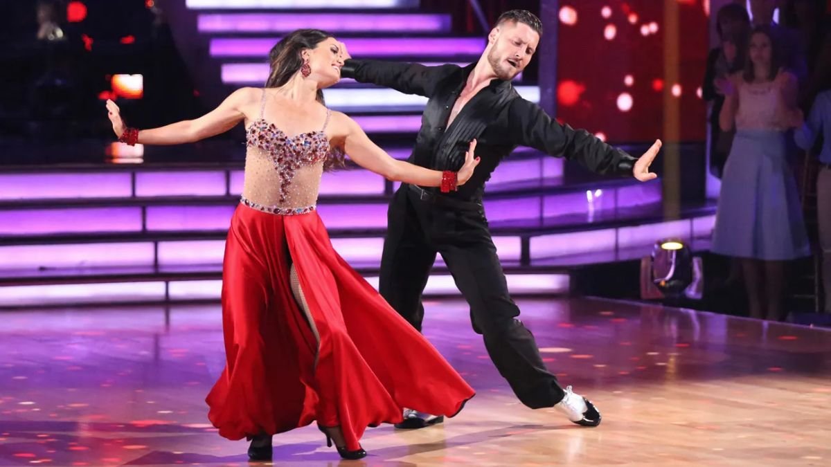 Fall 2023 Awaits Season 32 Of 'Dancing With The Stars